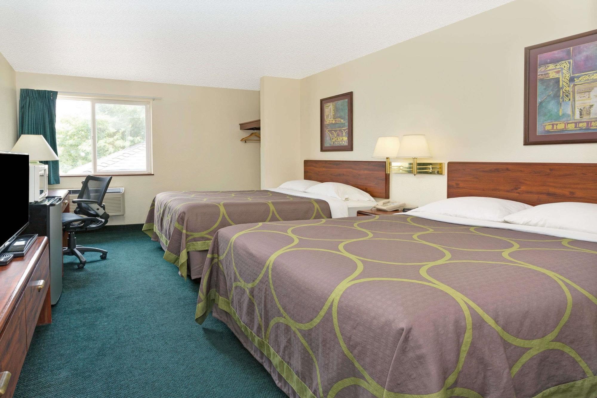 Hotel Super 8 By Wyndham Windsor Zewnętrze zdjęcie
